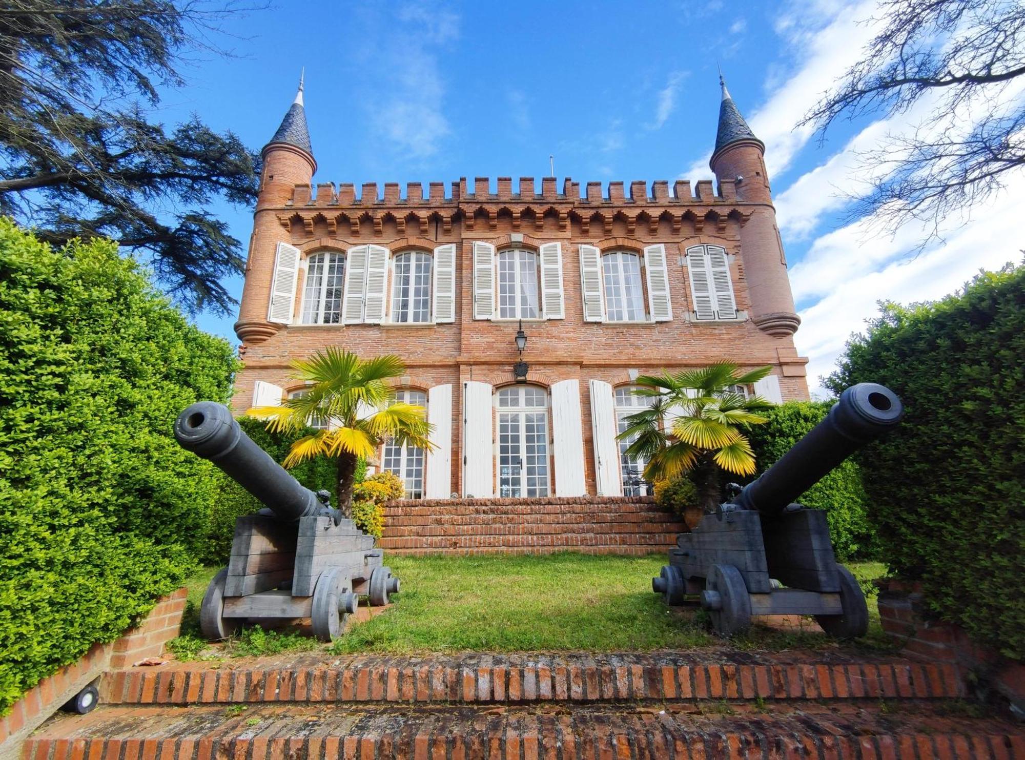 Chateau De Pys Guest House Latrape Extérieur photo