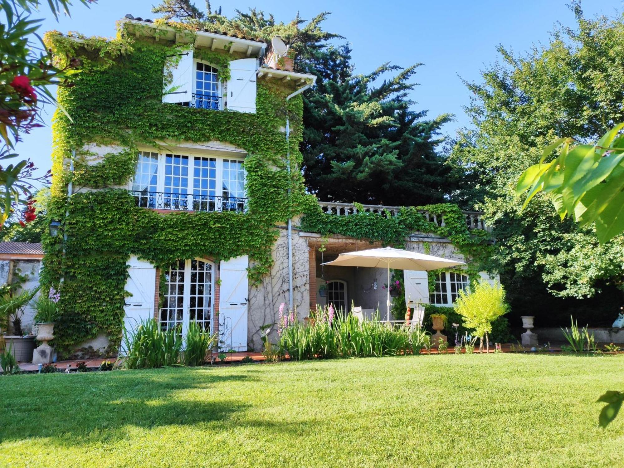 Chateau De Pys Guest House Latrape Extérieur photo